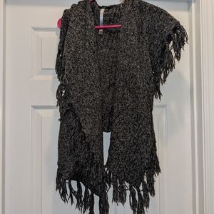 Kensie knit vest with fringe